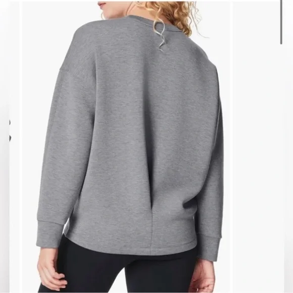 SPANX Air Essentials 2 piece set sweatshirt top 1X and jogger pants 2X gray EUC - Picture 7 of 16